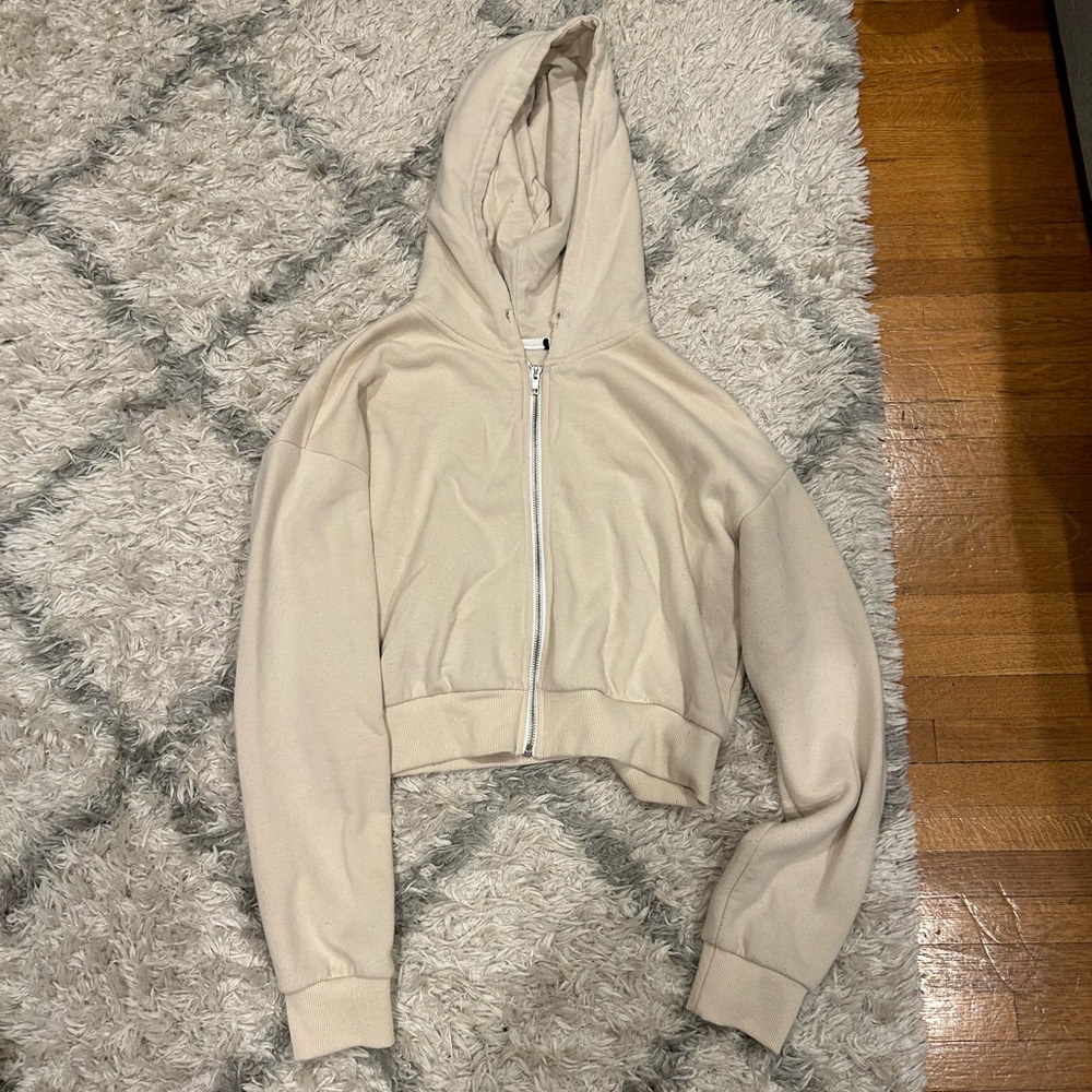 Cropped Zip Up - Picture 2 of 2
